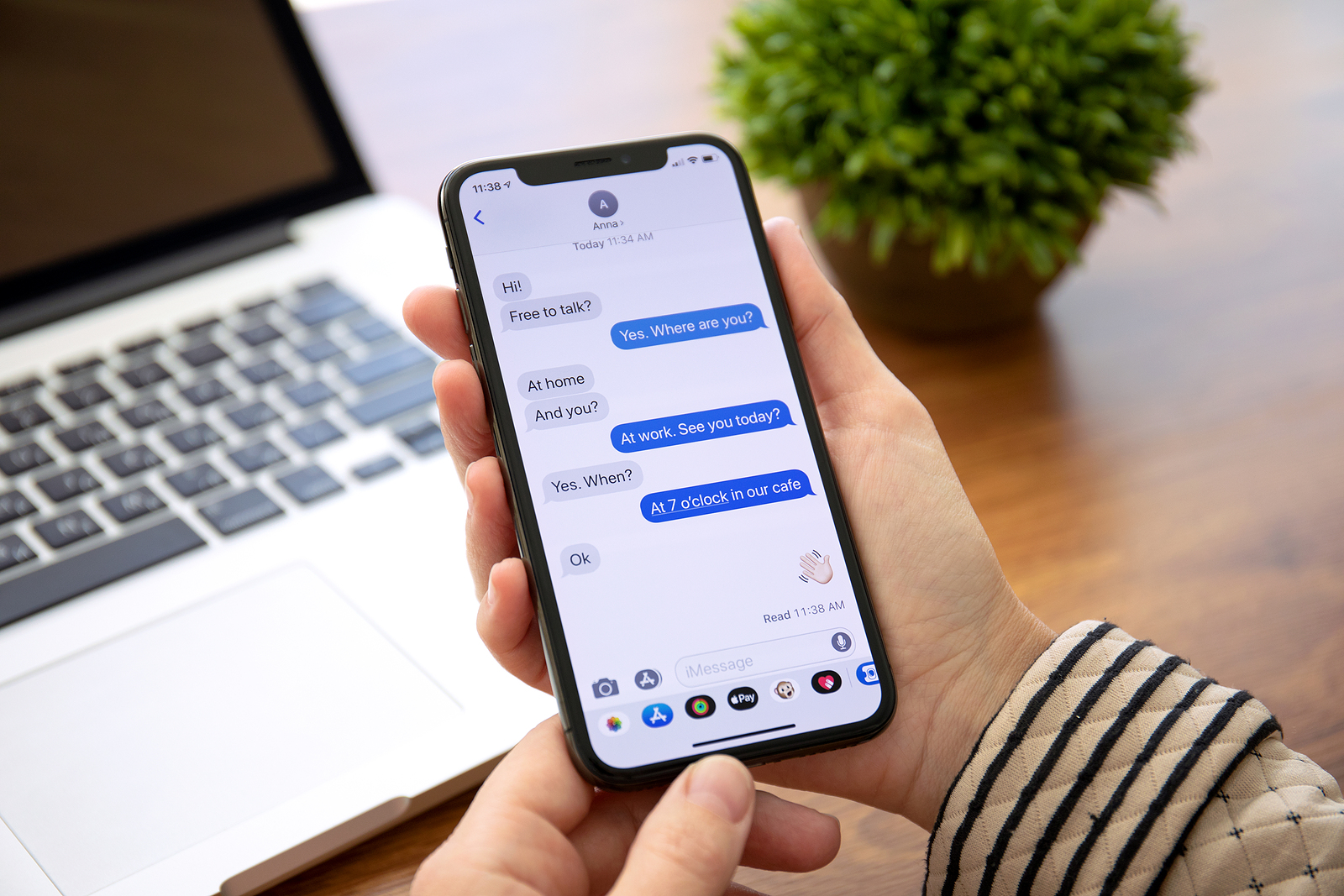 iPhone Messages