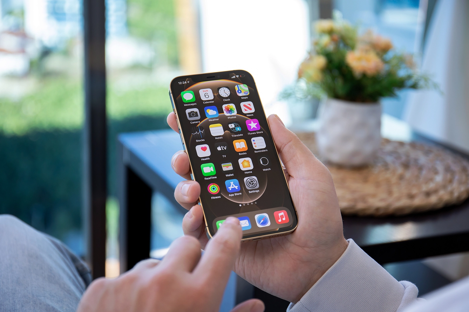 iPhone 12