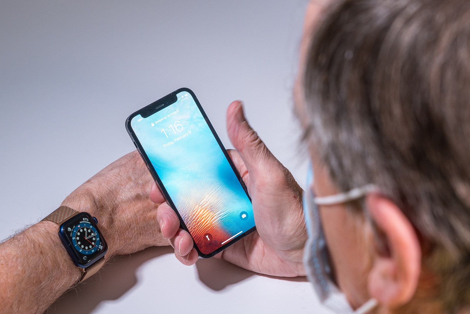Unlock iPhone with Apple Watch