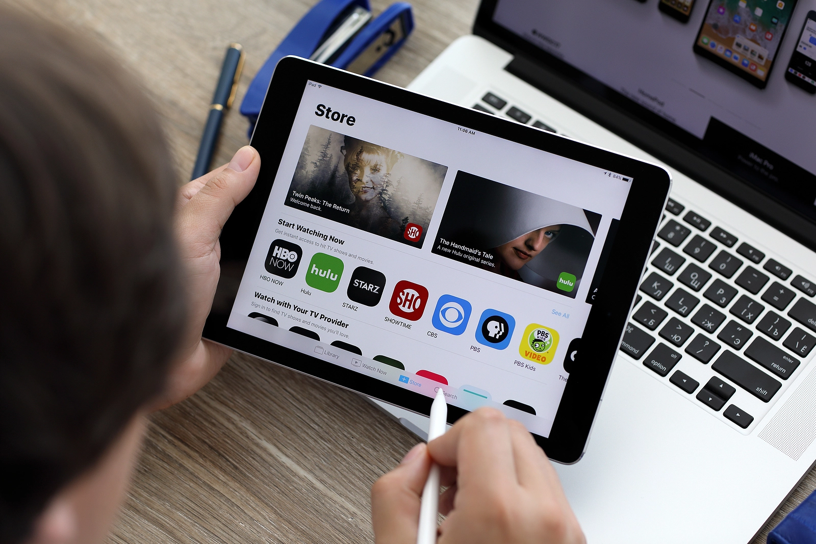 iPad & MacBook