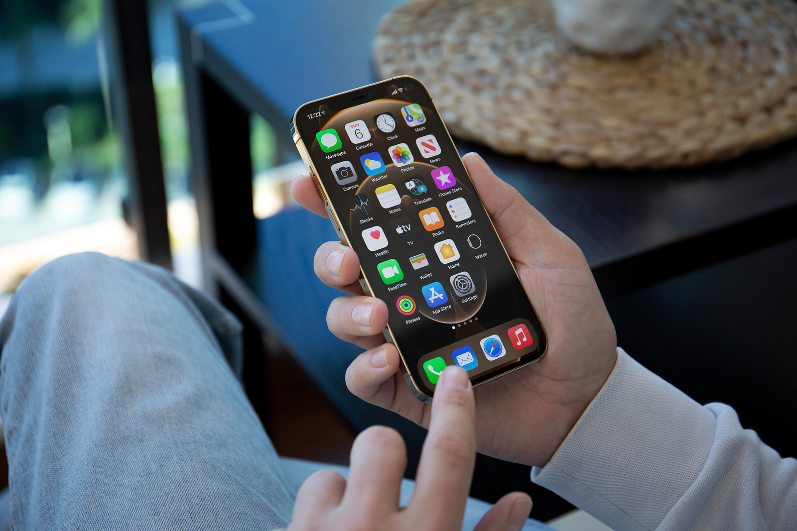 iPhone 2021