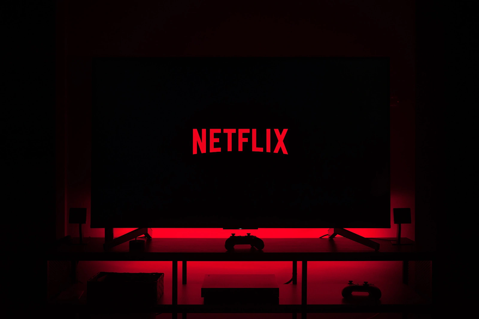 Netflix Gaming Apple Arcade Competition
