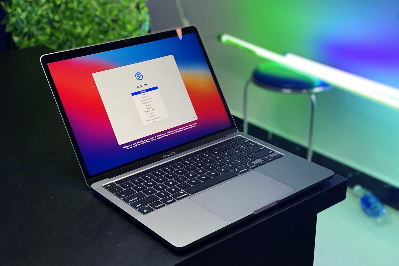 M1 MacBook display