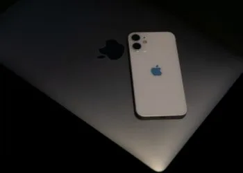 iOS 15 Siri commands