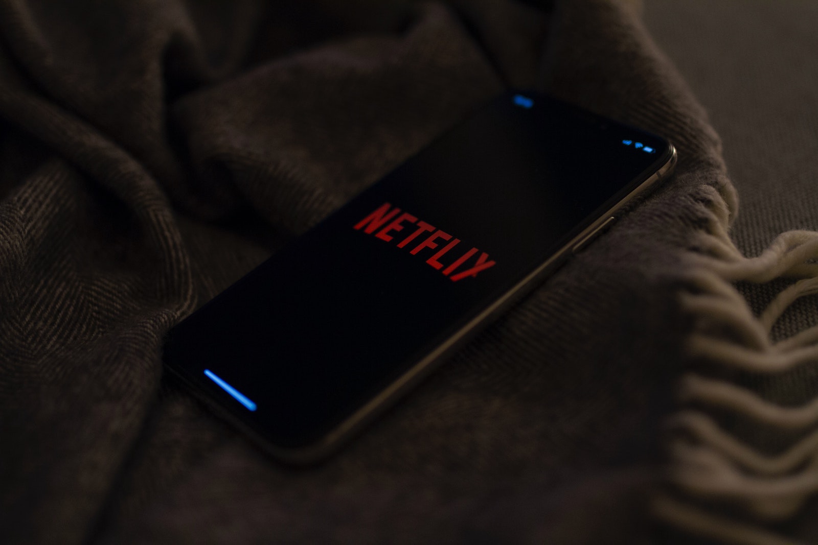iPhone & iPad: Netflix Spatial Audio Support
