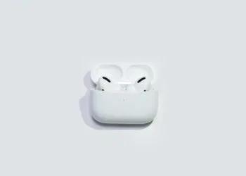 AirPods health features