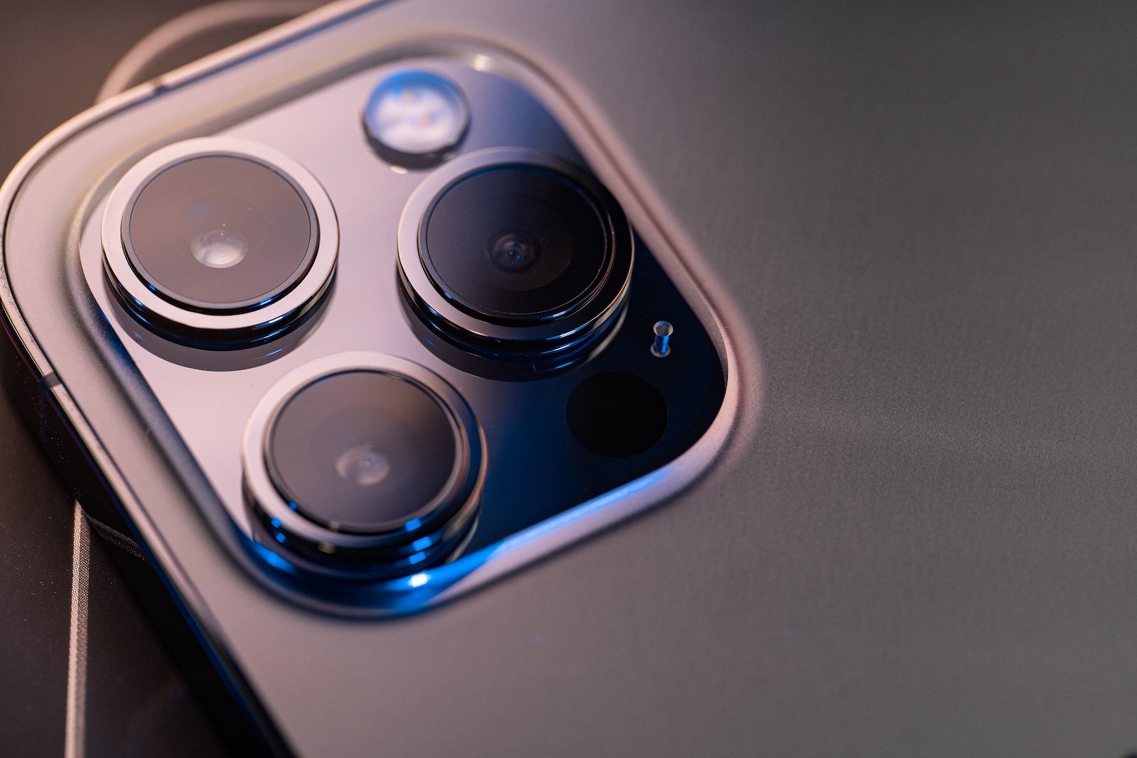 iPhone 13 camera