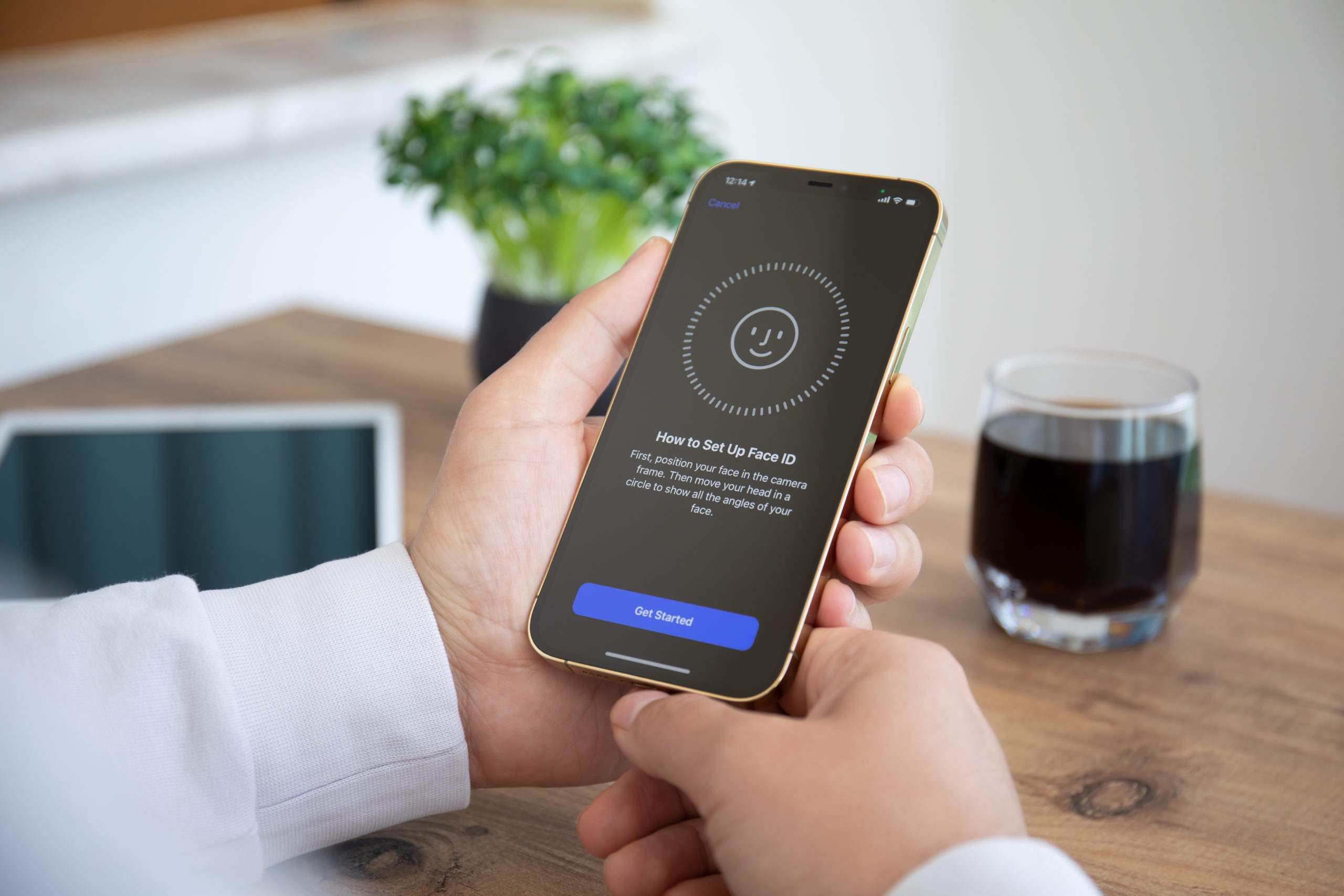iOS 15 improves Face ID
