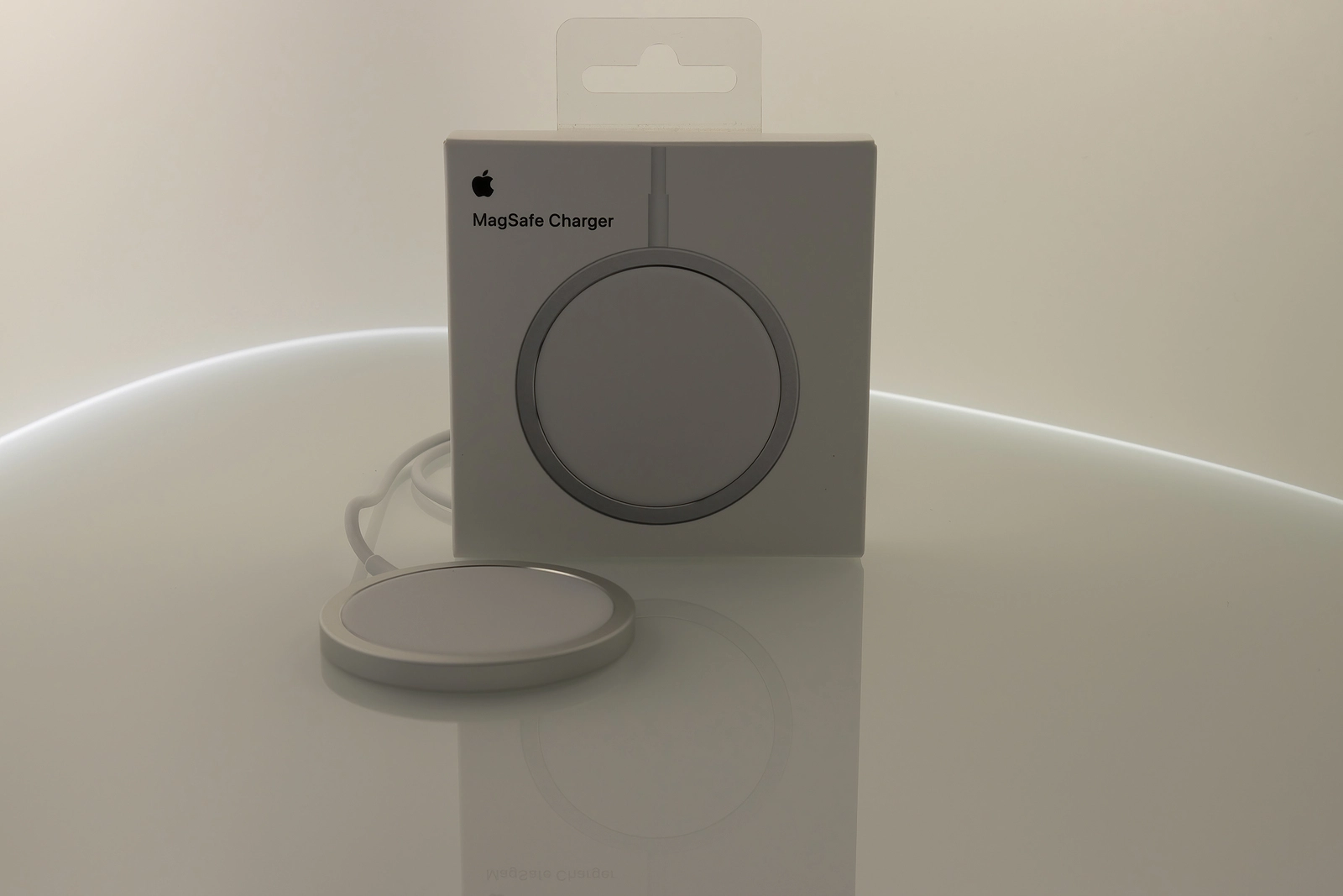 Apple MagSafe charger