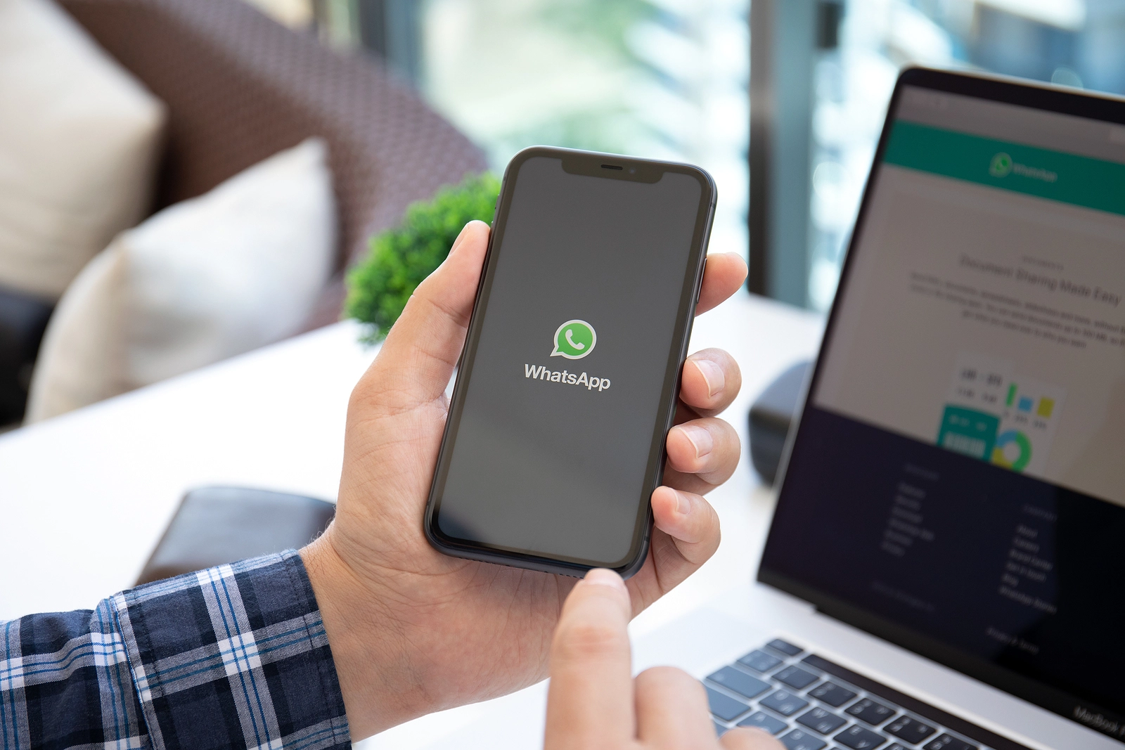 WhatsApp voice message player