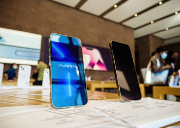 iPhone 13 Pro production costs