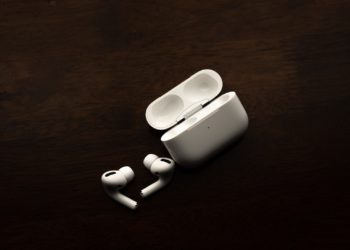 AirPods Pro service program