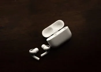 AirPods Pro service program