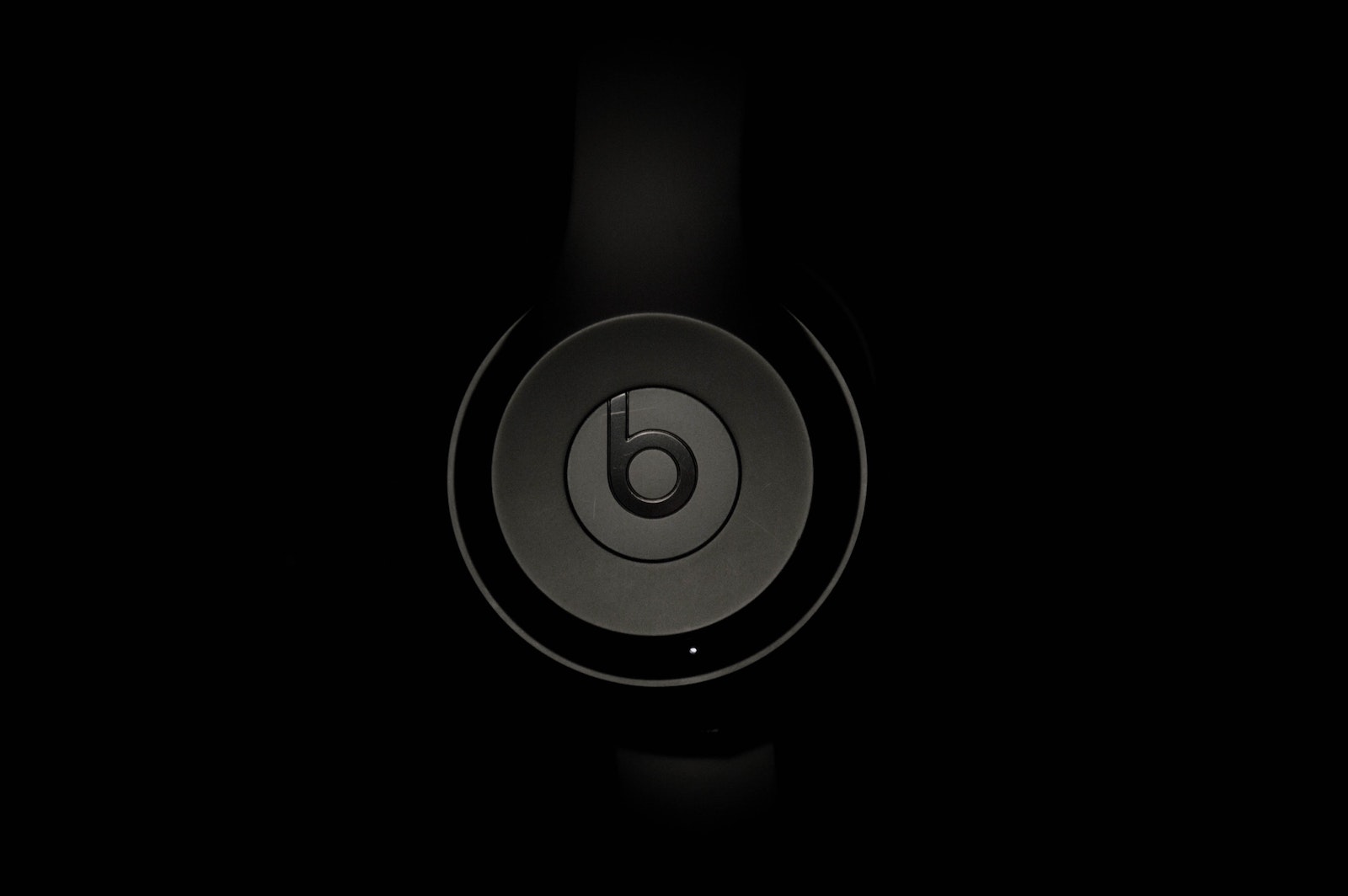iOS 15.1 beta reveals Beats Fit Pro headphones