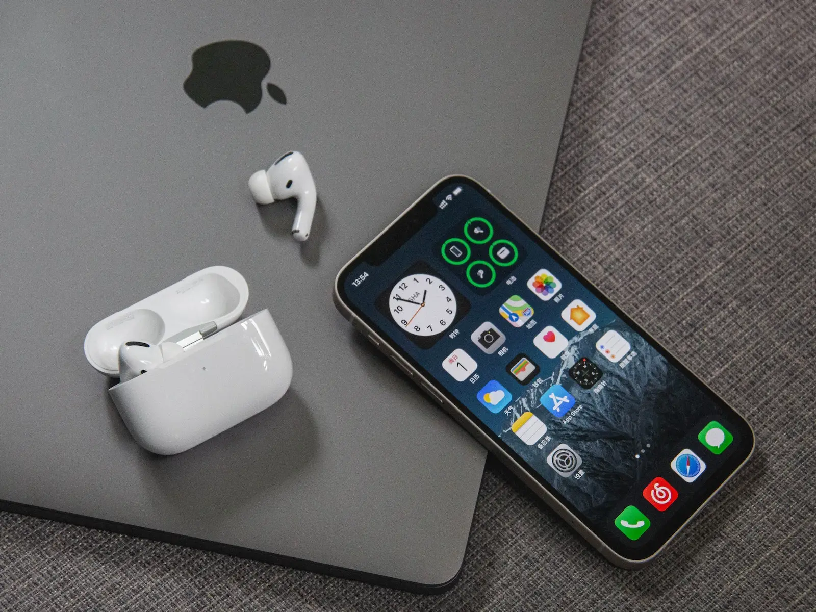 iOS 15.1 release date