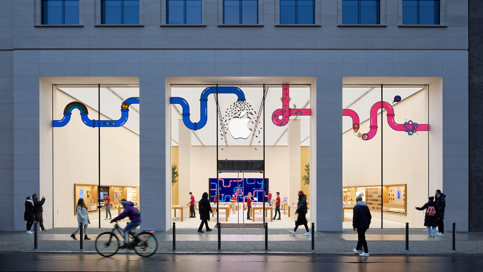 Apple Store in Rosenthaler Straße opens on December 2nd