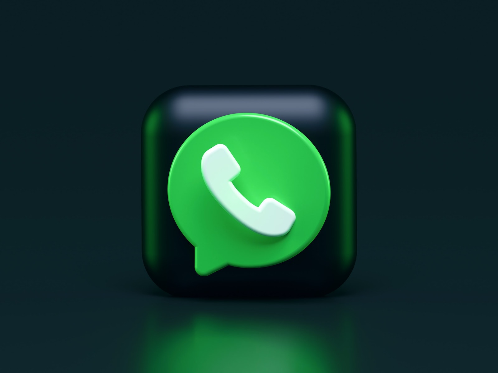 WhatsApp develops universal macOS and iPadOS app with Catalyst