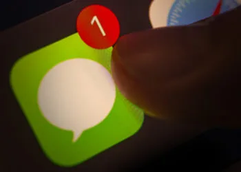 iOS 15.2 Beta 2 includes new security feature in iMessage
