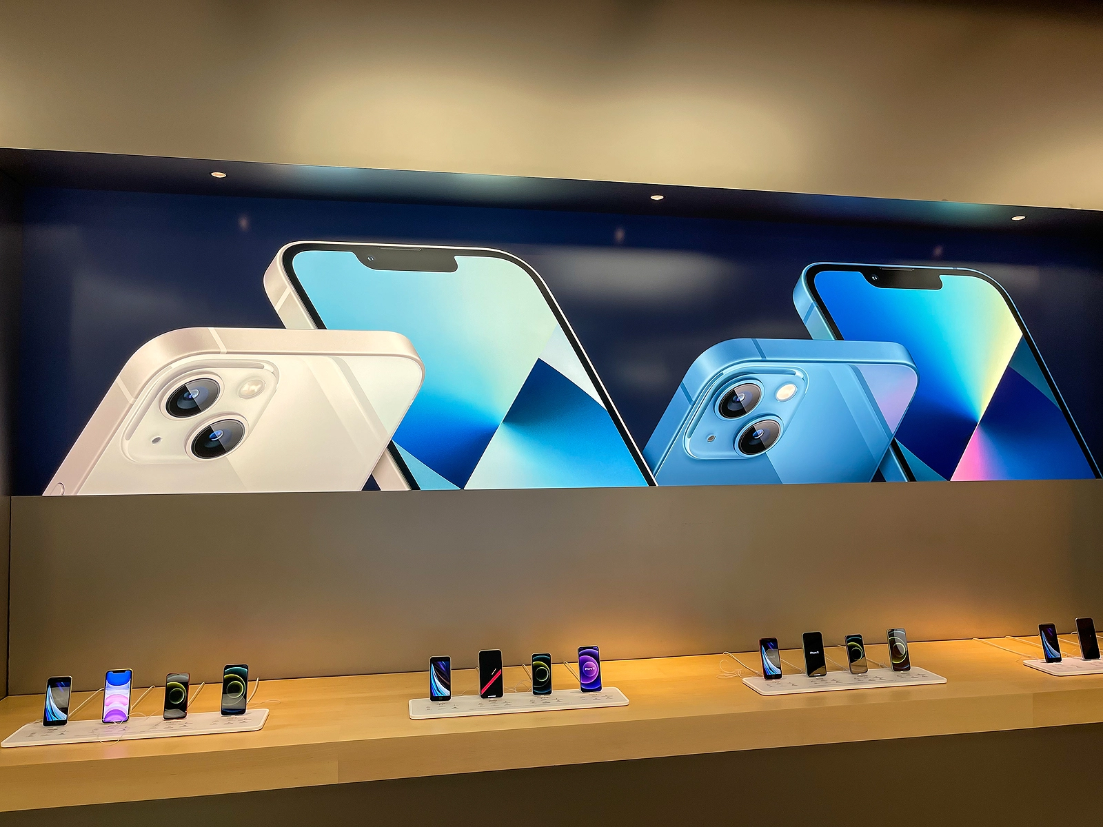 iPhone 13 display repair