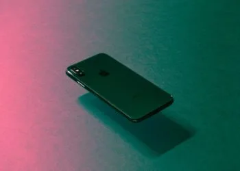 Apple is reportedly working on an AirPower-like charger