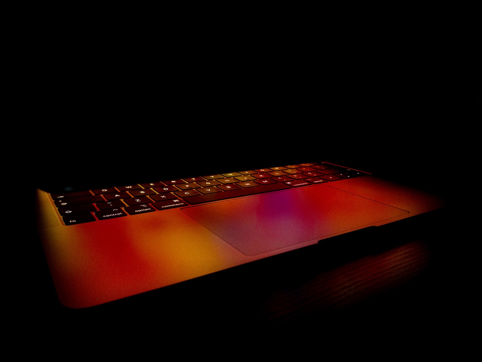 macOS Monterey 12.1 Beta 4 fixes trackpad gesture issue