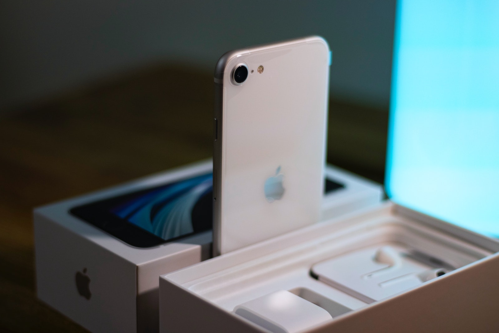 iPhone SE+ 5G