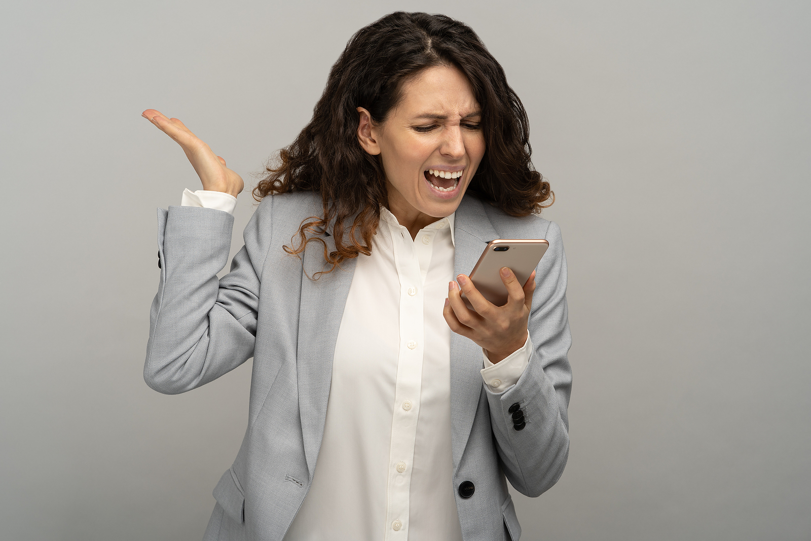 How to block phone numbers on iOS 15
