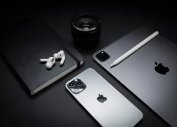 iOS 15: How to use the native iPhone 2FA code generator
