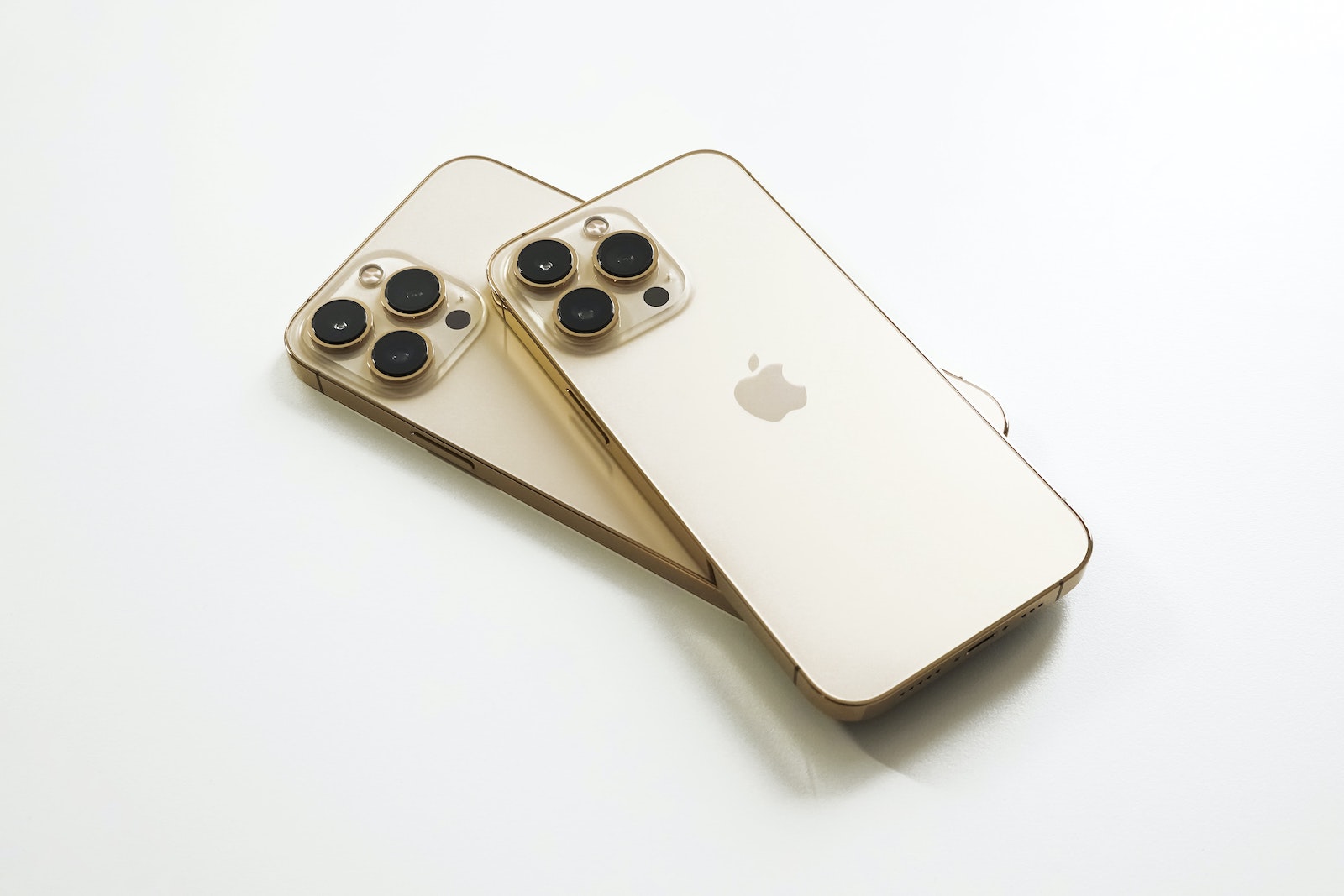 iPhone 15 Pro to receive periscope lens