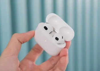 AirPods 3 firmware version