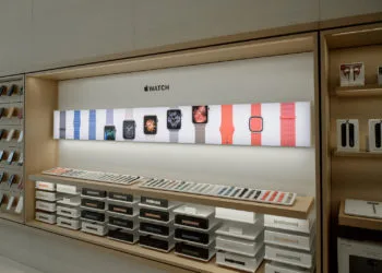 New details about Apple Watch Series 8 and more