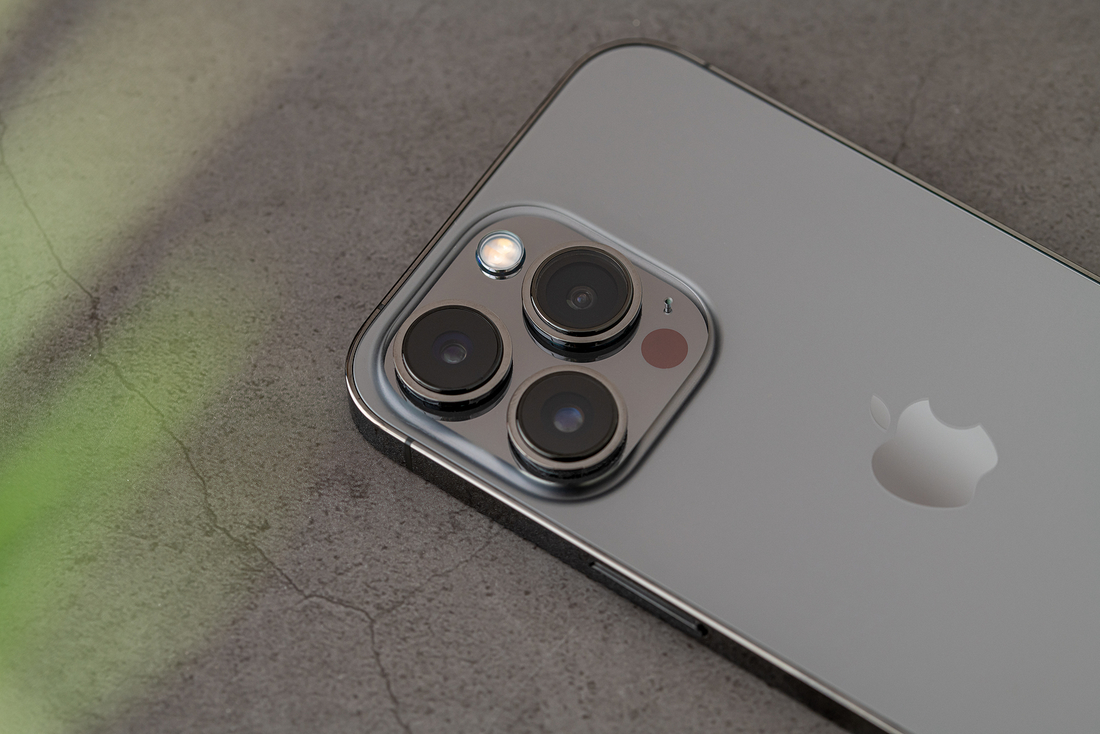iOS 15.4