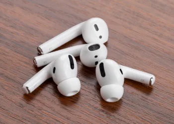 AirPods firmware