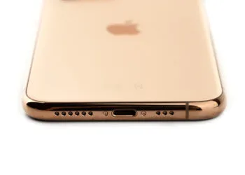 iPhone 15 USB-C