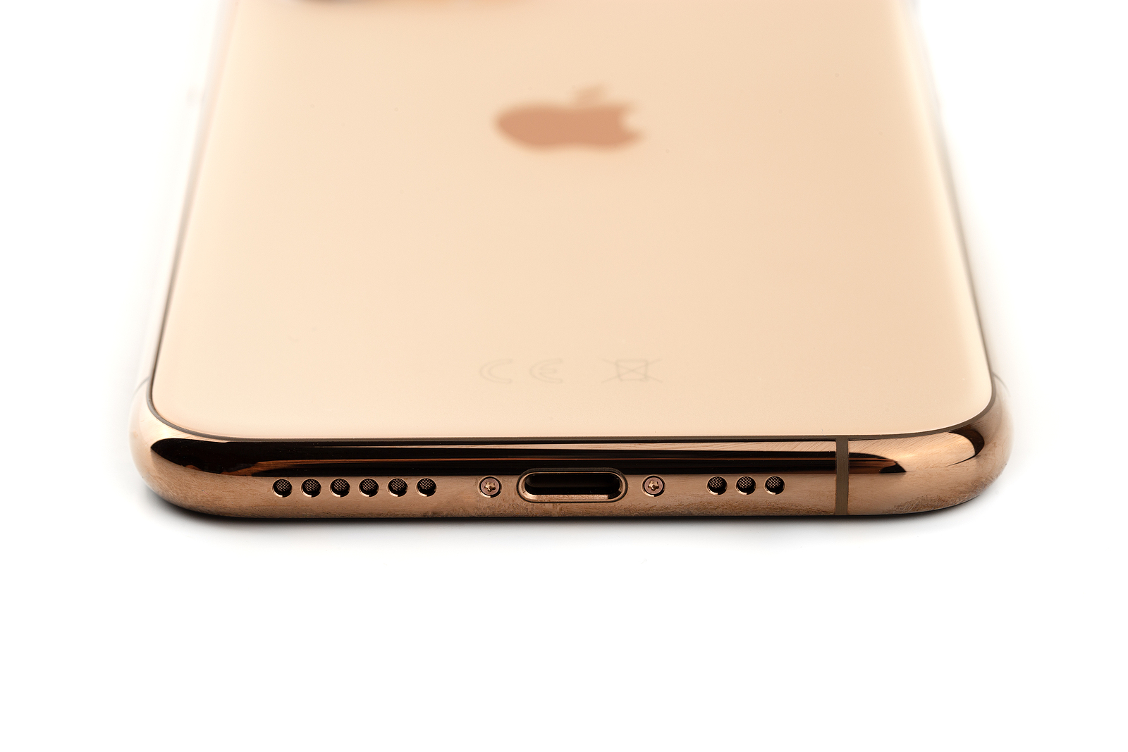 iPhone 15 USB-C