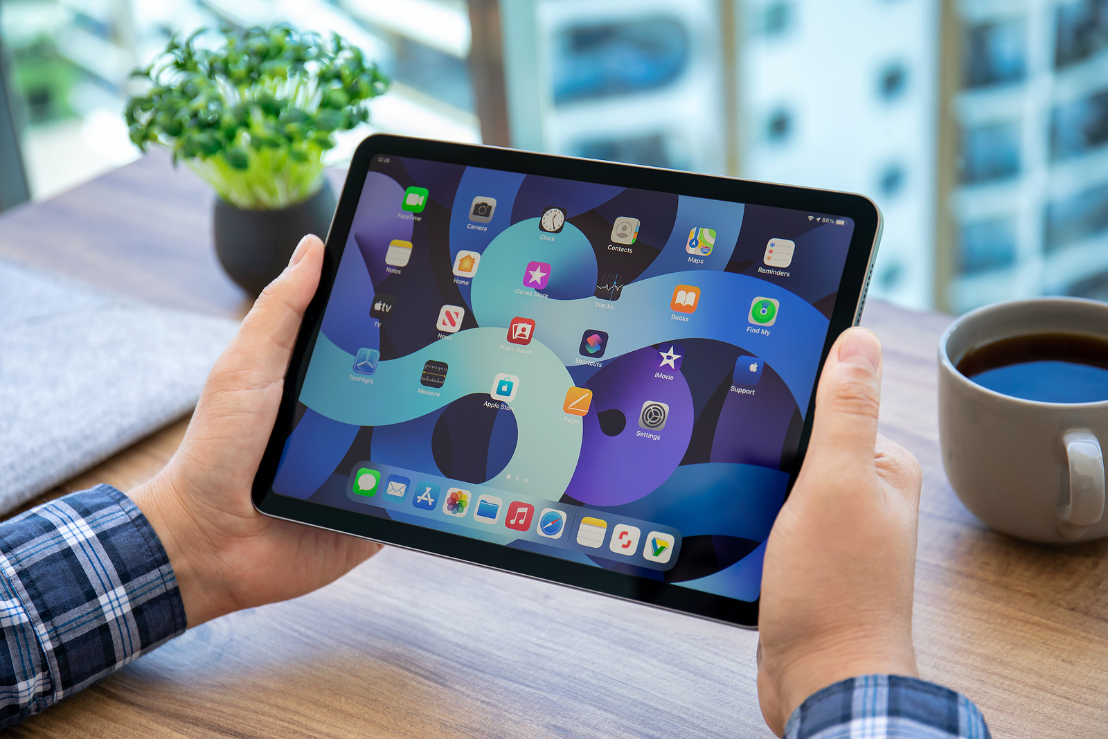 iPadOS 16 Home Hub feature