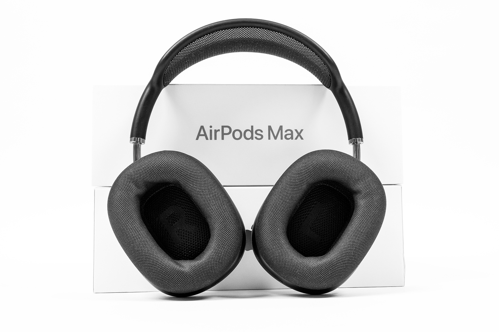iOS 16 Spatial Audio AirPods