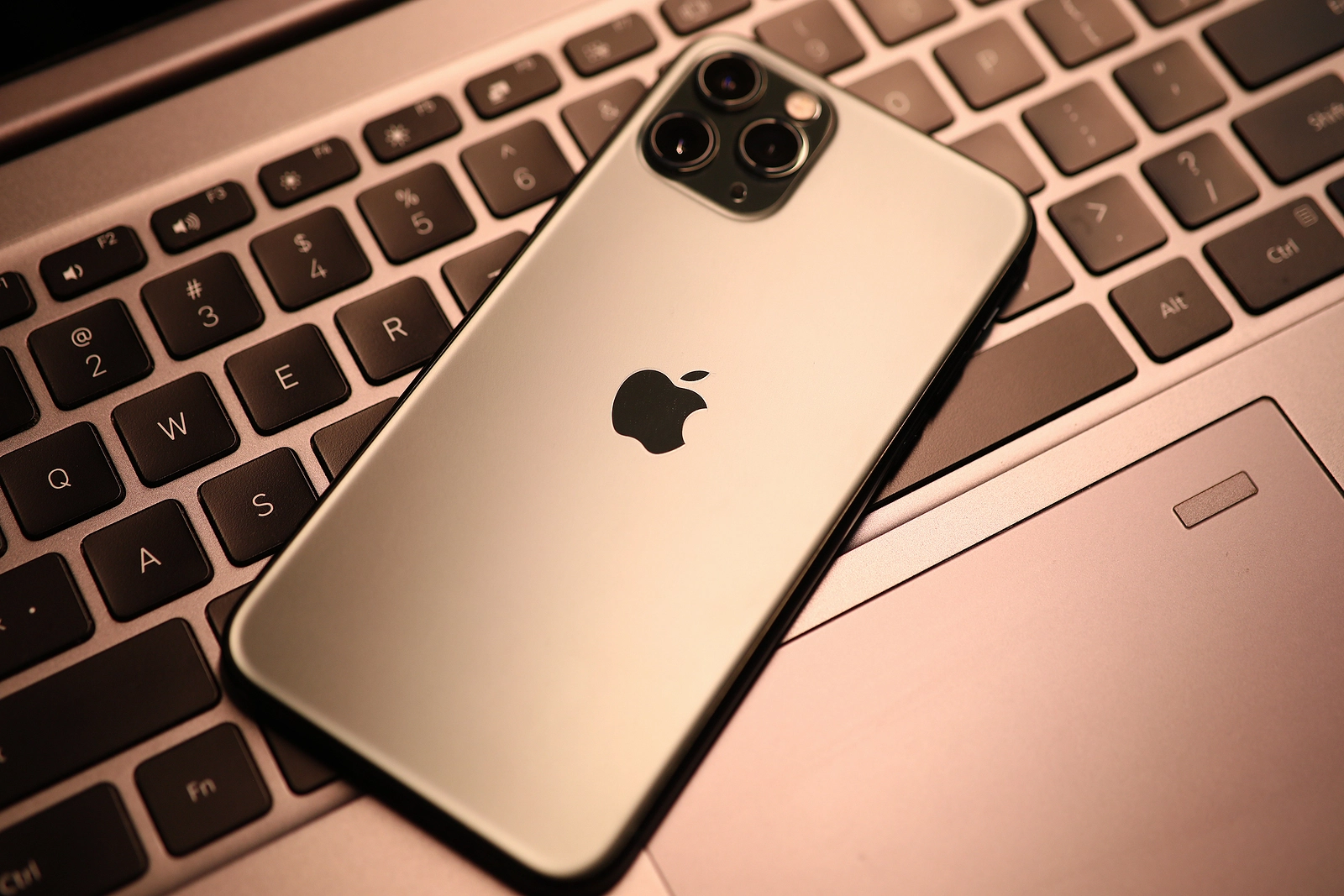 iOS 16 haptic feedback