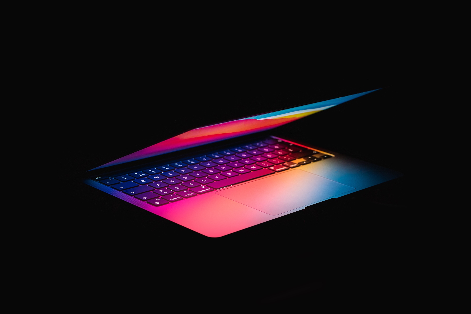 Apple Display OLED