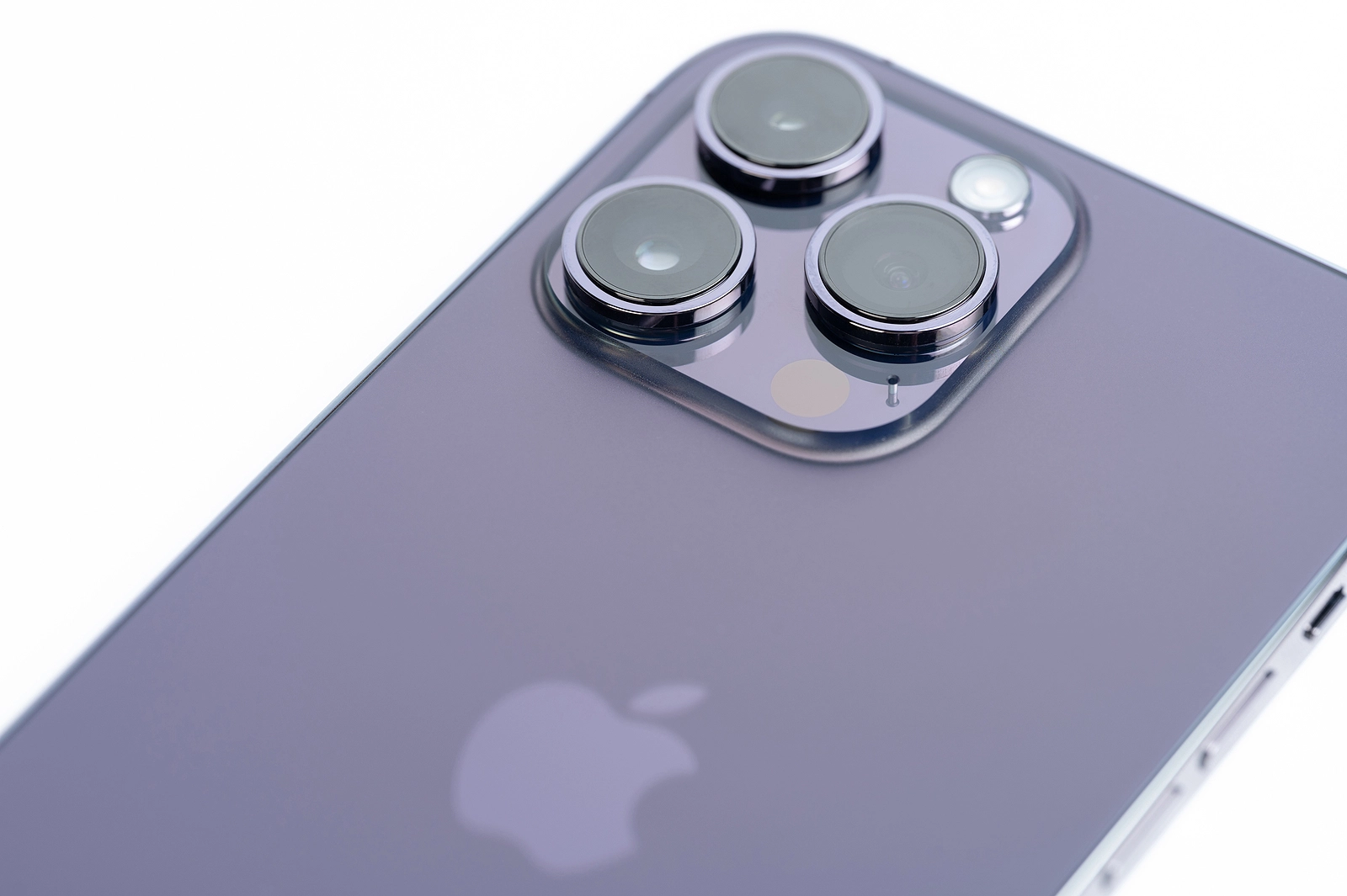 iPhone 15 Pro prices