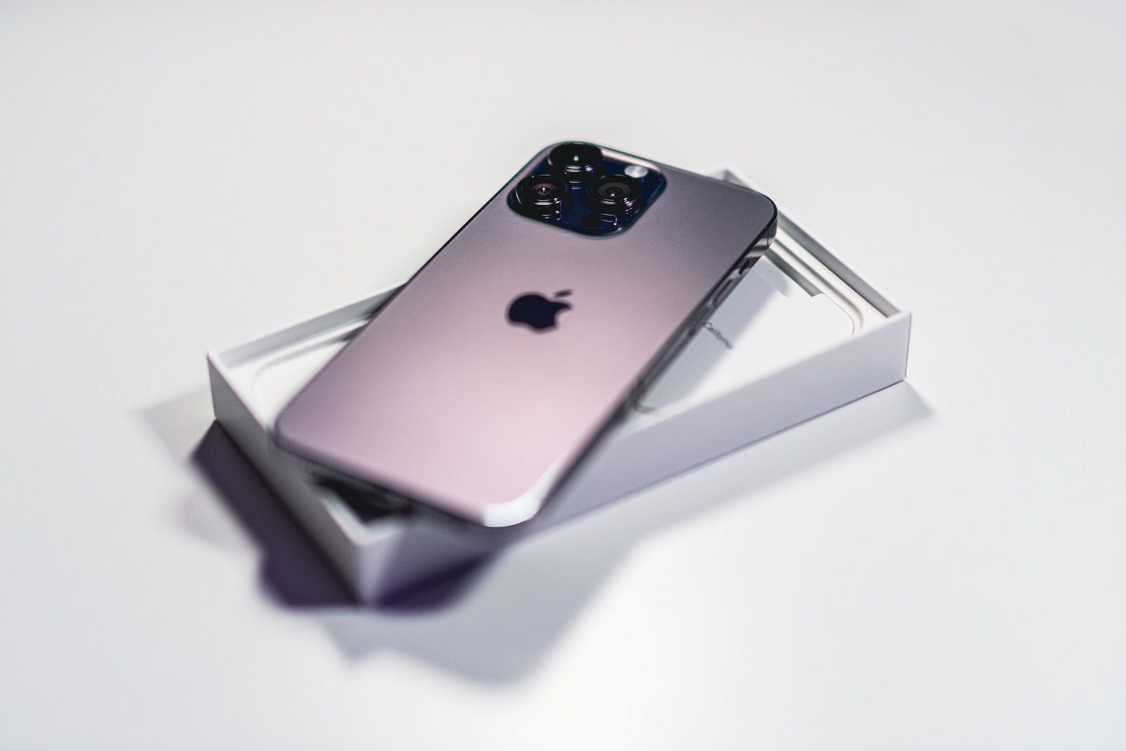 iPhone Ultra iPhone 15 Ultra Periscope Camera