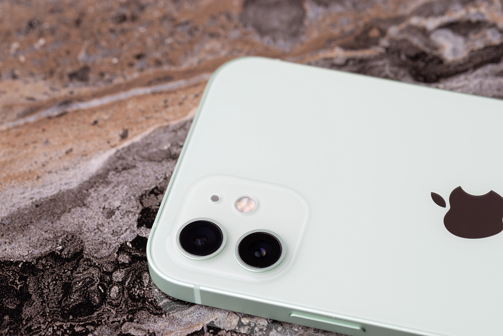 iPhone 15 rumors