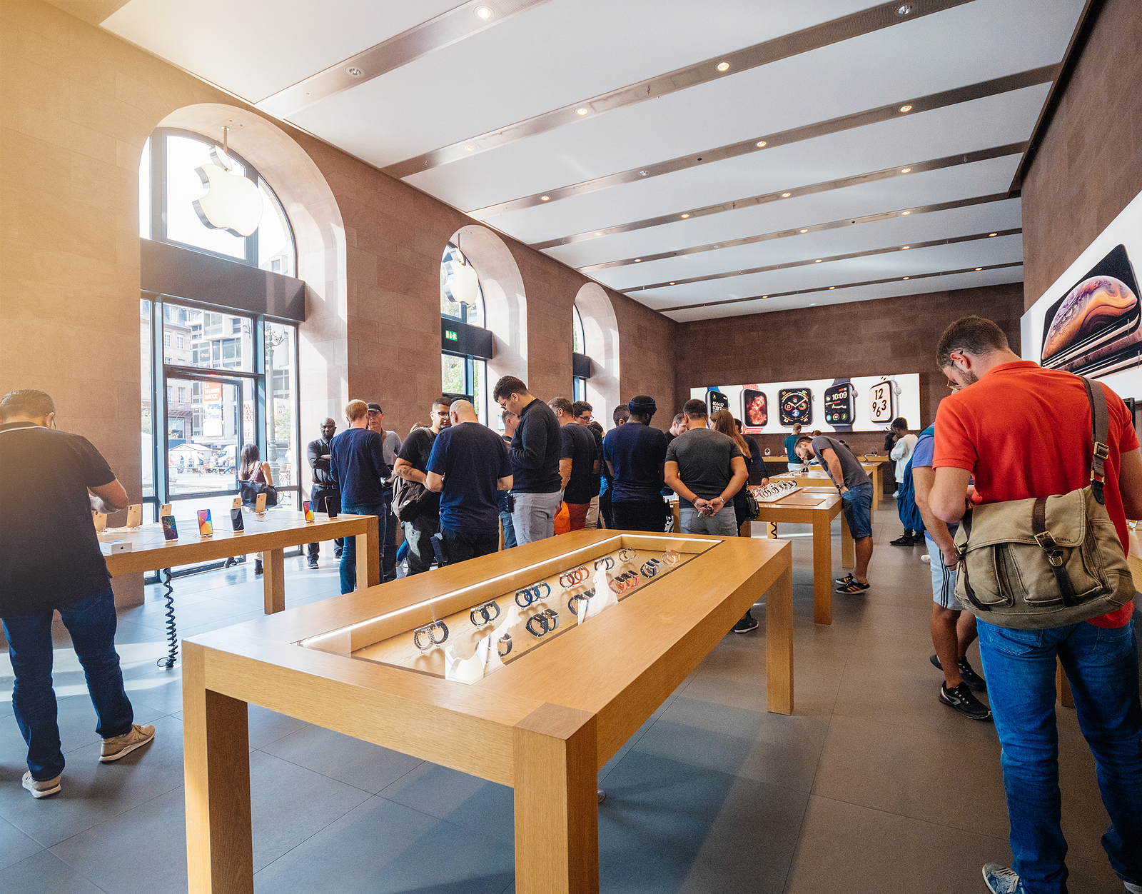 Apple Watch sales ban