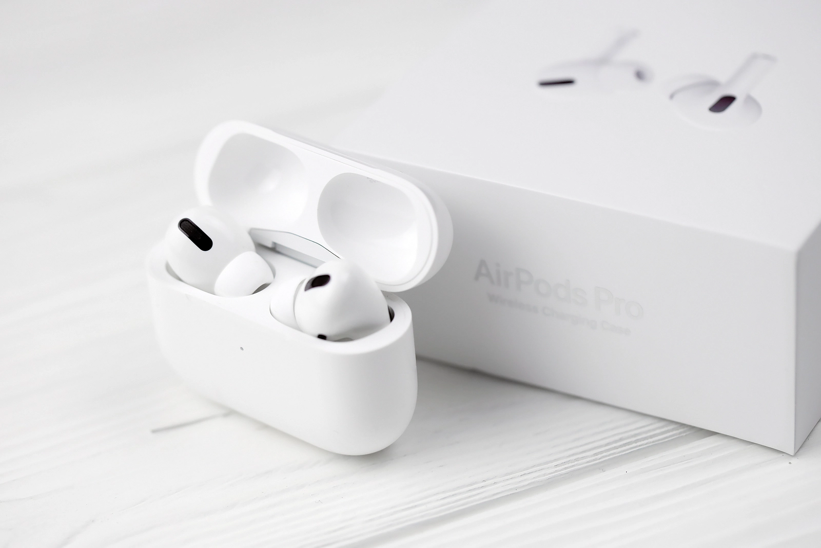 iOS 18 AirPods Pro