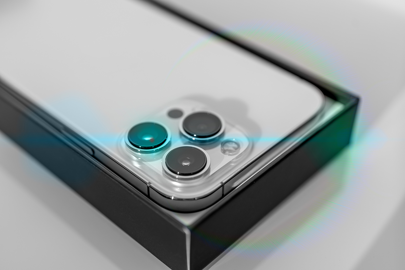 iPhone 16 Apple