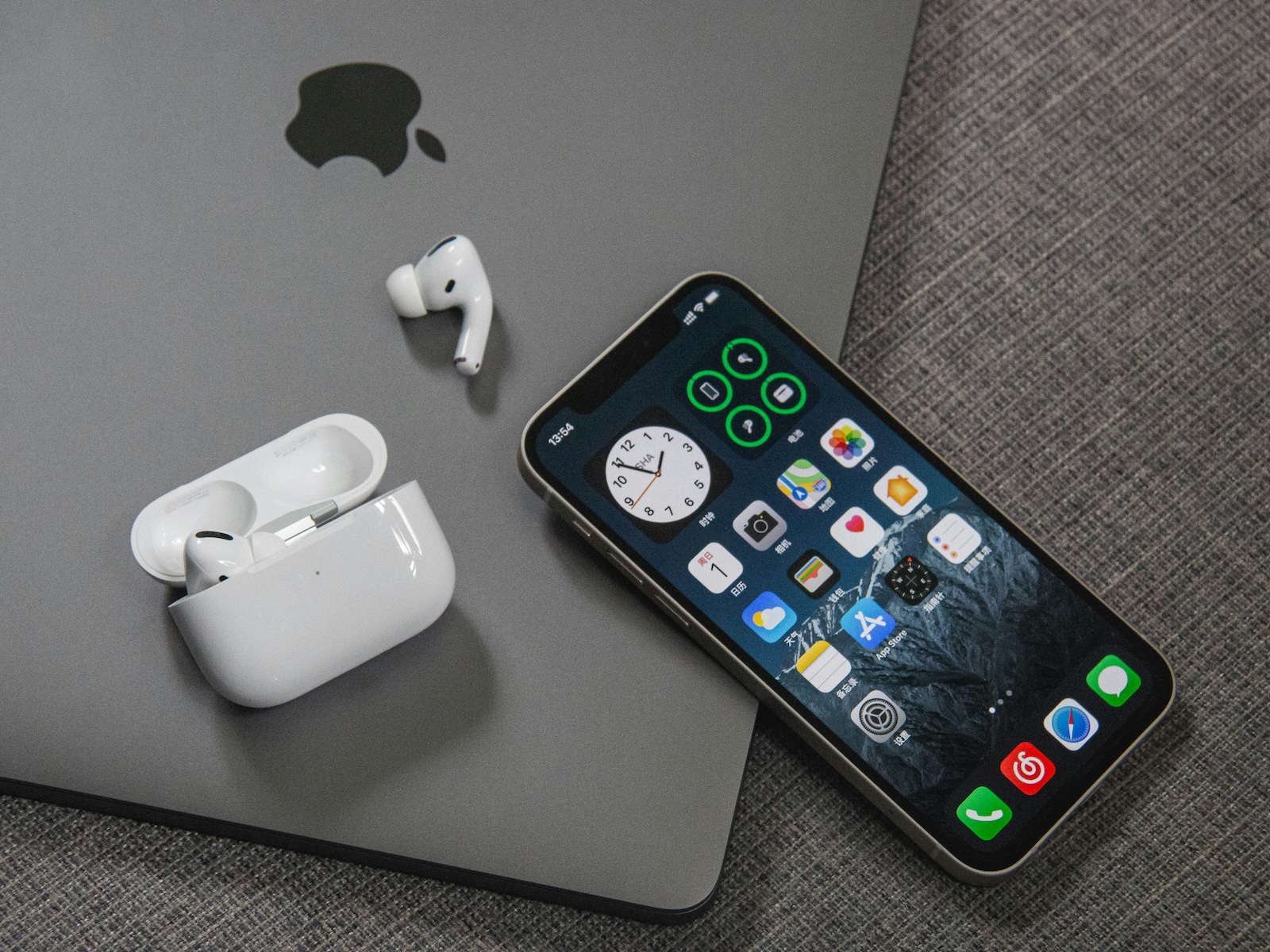 iOS 17.5 Beta 2 Apple