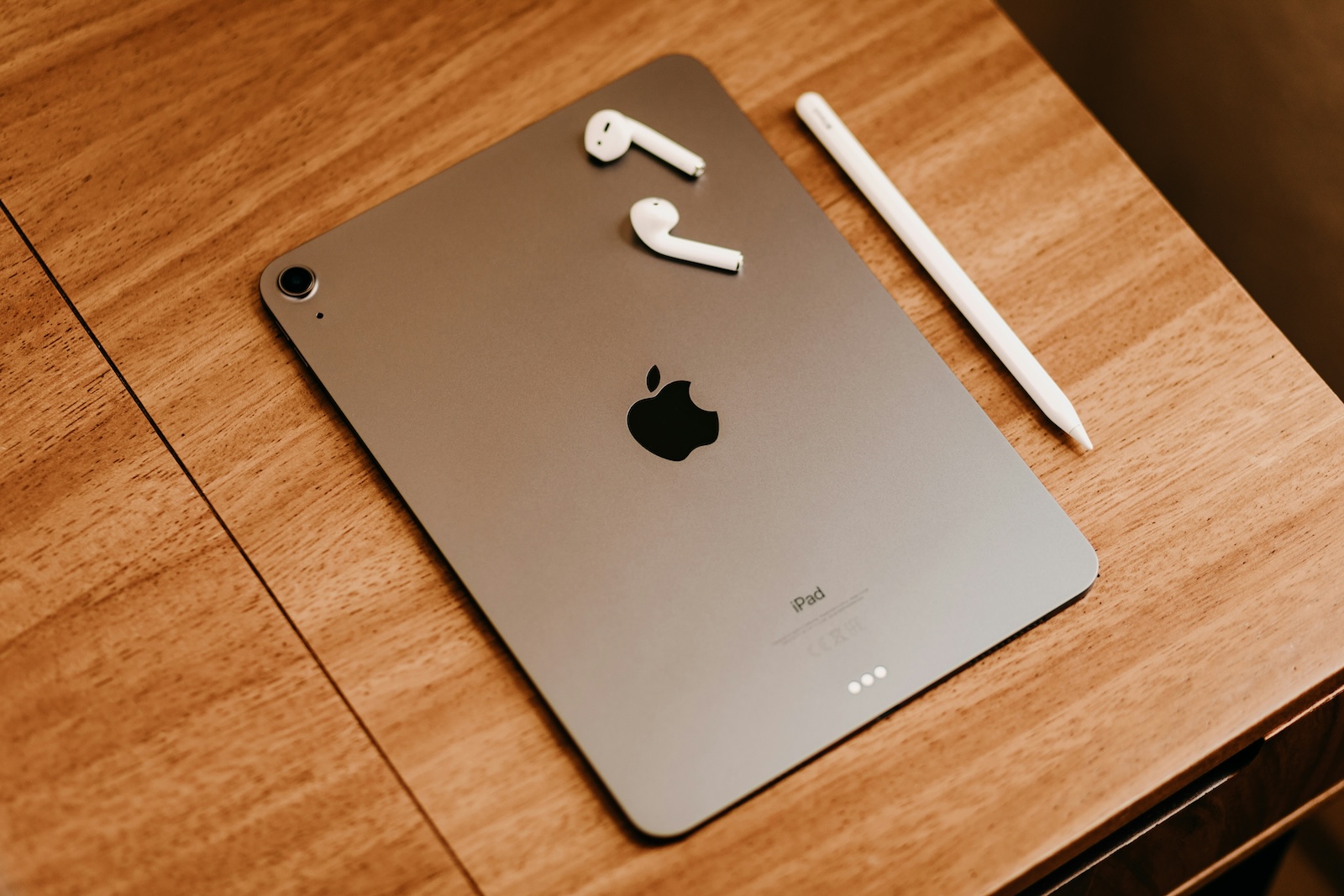 iPad Apple Logo