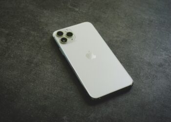 iPhone calendar sharing iCloud