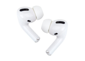 Apple AirPods infrared camera