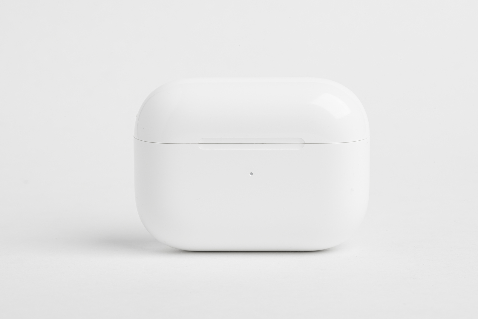 AirPods charging case Apple